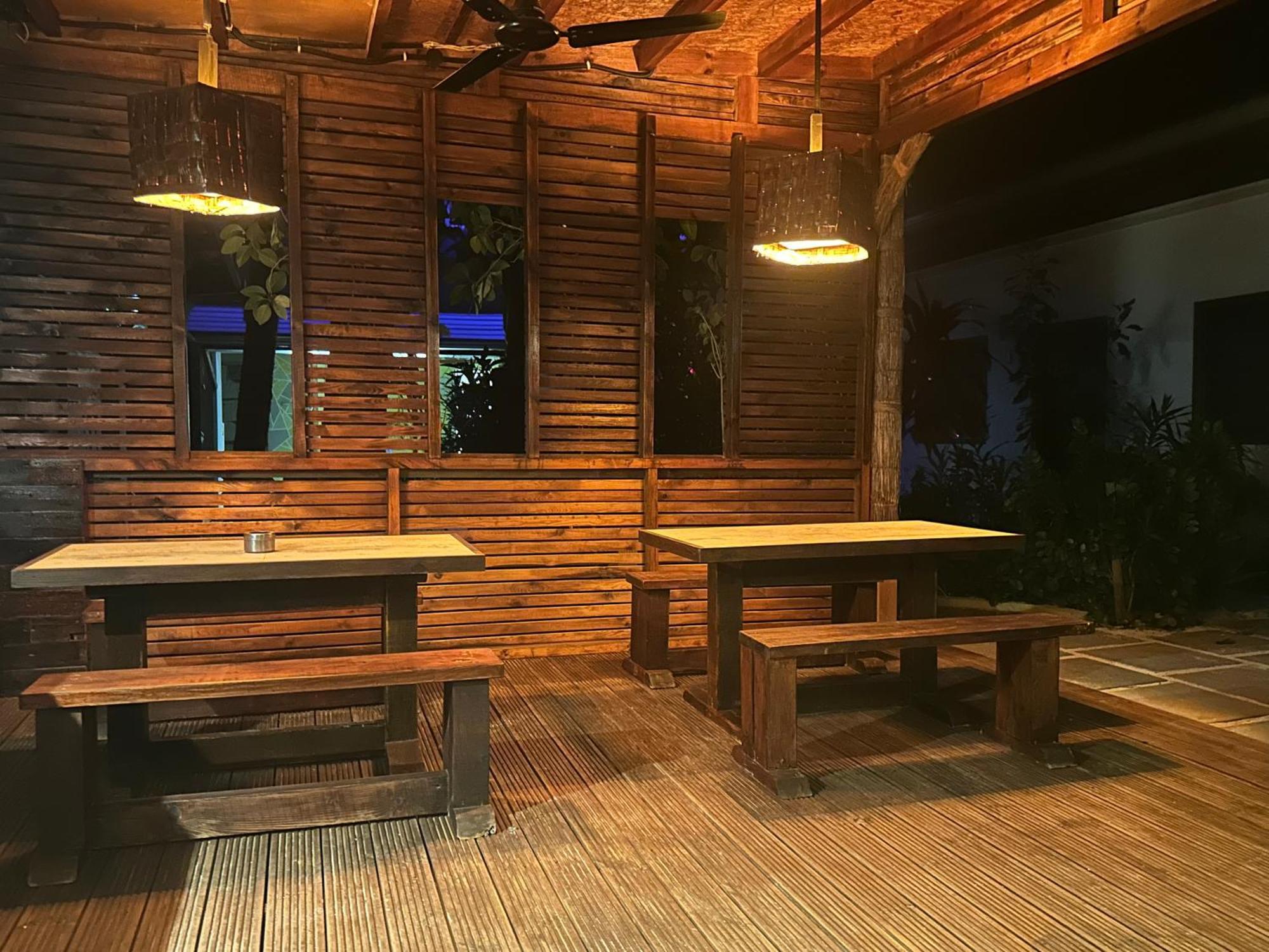 Dive Villa Thoddoo Exterior photo